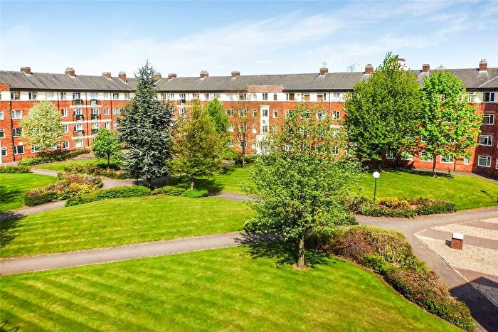 2 Bedroom Flat To Rent In Kielder Square, Eccles New Road, Salford, M5