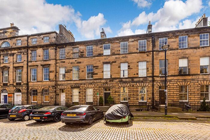 2 Bedroom Flat For Sale In / Great King Street, New Town, Edinburgh, EH3