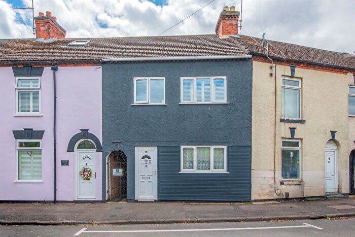 3 Bedroom Terraced House For Sale In Gladstone Street, Desborough, Kettering, NN14