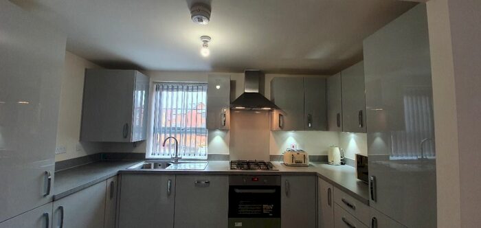 2 Bedroom Flat To Rent In Mistle Court, Tile Hill, Coventry, CV4