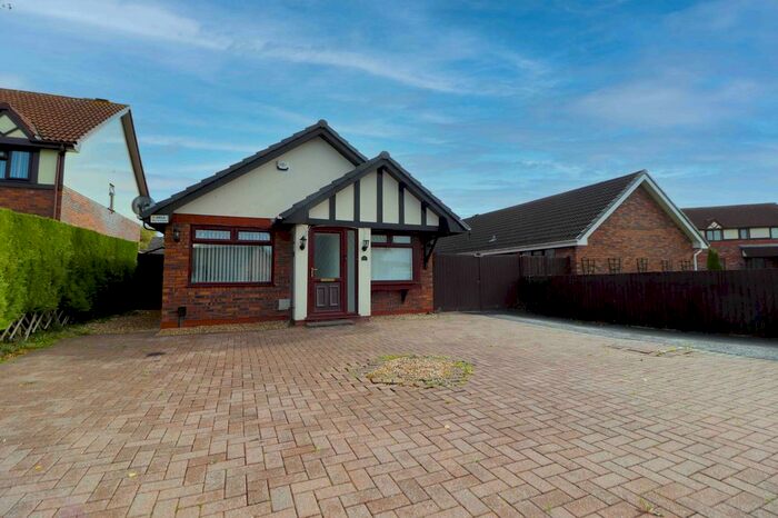 3 Bedroom Bungalow To Rent In Frampton Court, Gorseinon, Swansea, Abertawe, SA4