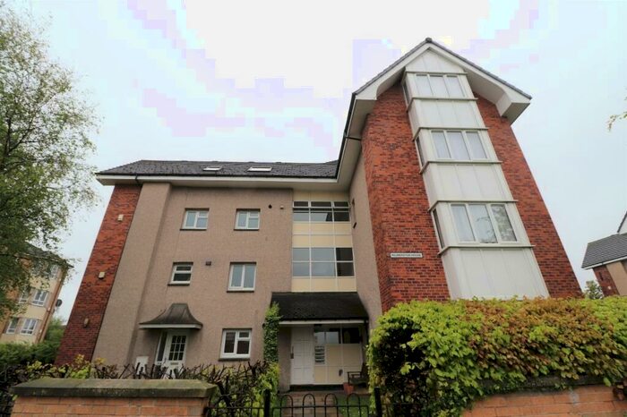 2 Bedroom Flat To Rent In Tyersal Lane, Bradford, West Yorkshire, BD4