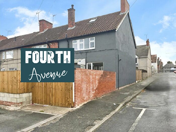 3 Bedroom Semi-Detached House To Rent In Fourth Avenue, Forest Town, Nottinghamshire, NG19