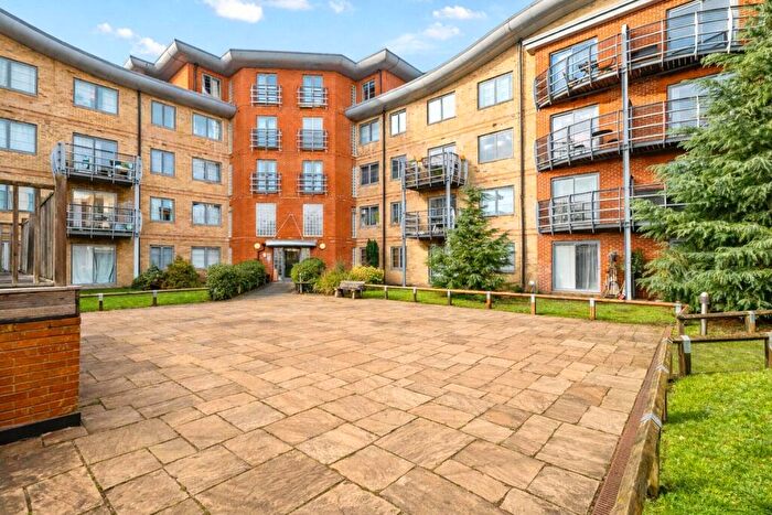 1 Bedroom Apartment For Sale In Quadrant Court, Jubilee Square, Reading, RG1
