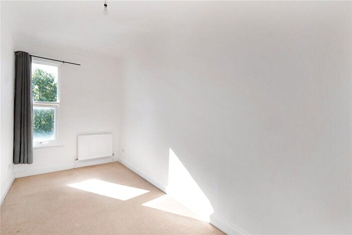 2 Bedroom Flat To Rent In East Dulwich Road, East Dulwich, London, SE22