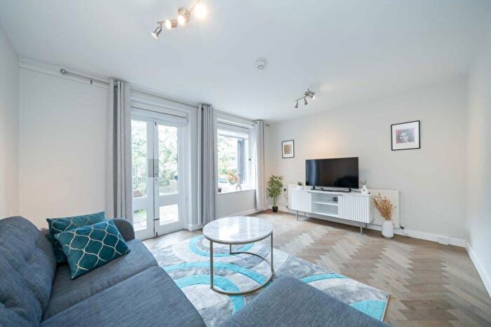 1 Bedroom Flat To Rent In Boldero Place, St. John's Wood, NW8