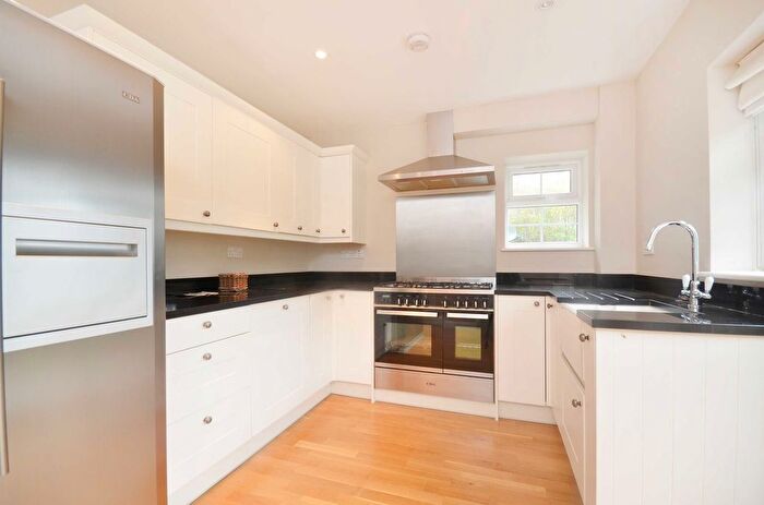3 Bedroom Cottage To Rent In Berry Lane, Worplesdon, Guildford, GU3