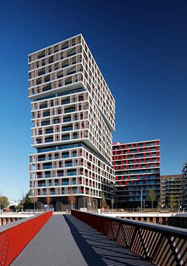 2 Bedroom Apartment To Rent In Marco Polo Tower, Bonnet Street, Poonton Dock, Royal Wharf, West Silver Town, London, E16