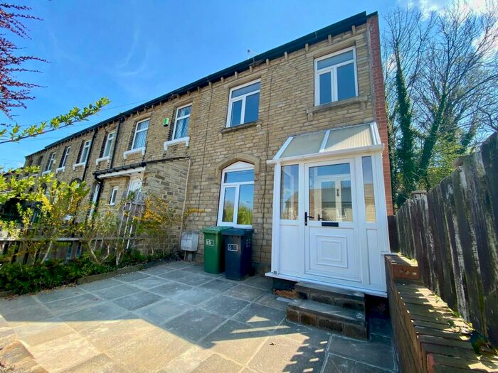 3 Bedroom End Of Terrace House To Rent In Whitehead Lane, Huddersfield, HD4