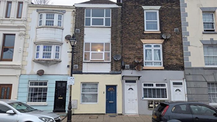 2 Bedroom Apartment To Rent In Snargate Street, Dover, CT17