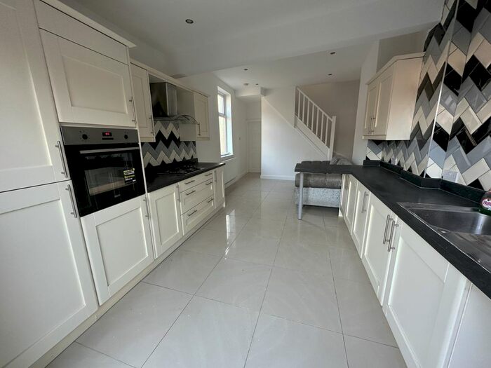 2 Bedroom Terraced House To Rent In Picow Street, Runcorn, Cheshire, WA7