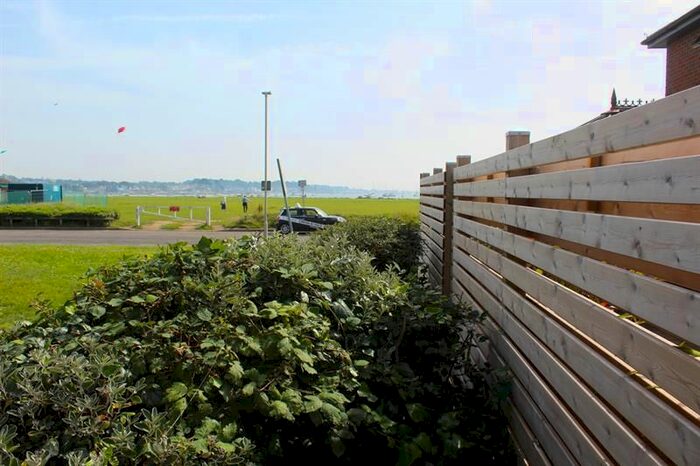 Semi-Detached House To Rent In Labrador Drive, Baiter Park, Poole, BH15