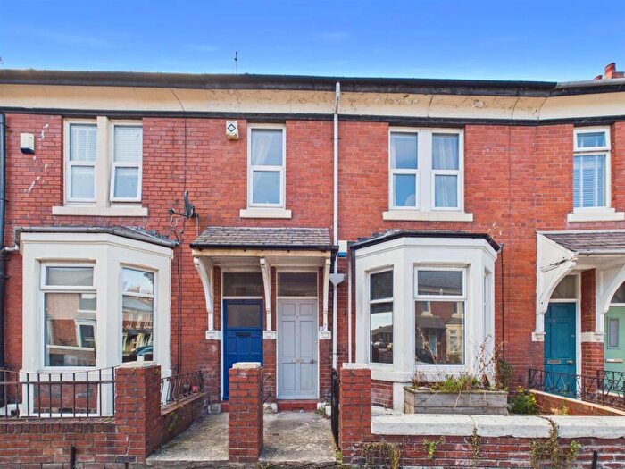 3 Bedroom Apartment For Sale In Drummond Terrace, North Shields, NE30