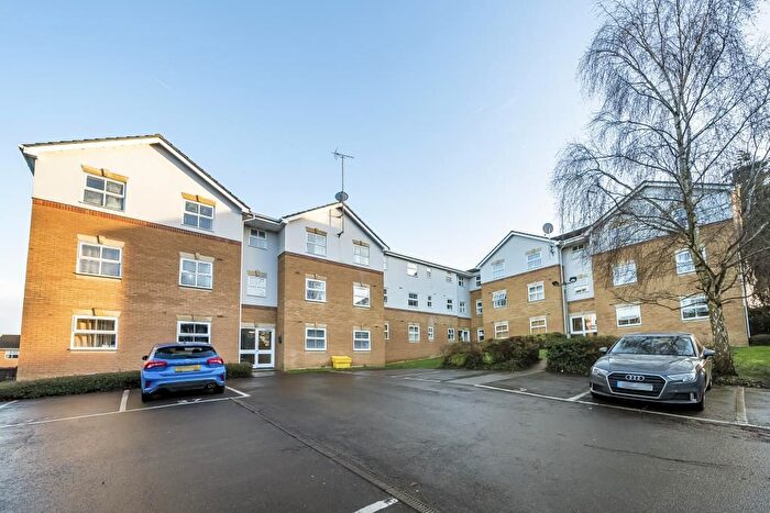2 Bedroom Flat To Rent In Elm Park, Reading, RG30