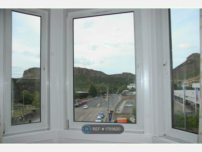 2 Bedroom Flat To Rent In Dalkeith Road, Edinburgh, EH16
