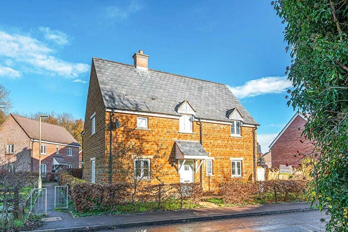 4 Bedroom Semi-Detached House For Sale In Milcombe, Banbury, OX15