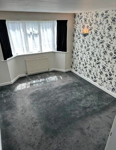 4 Bedroom Semi Detached House To Rent In Micklefield Road, High Wycombe, Buckinghamshire, HP13