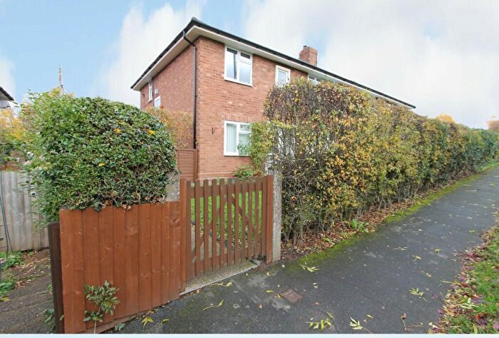 2 Bedroom Maisonette For Sale In Mill Lane, Blakedown, Kidderminster, DY10