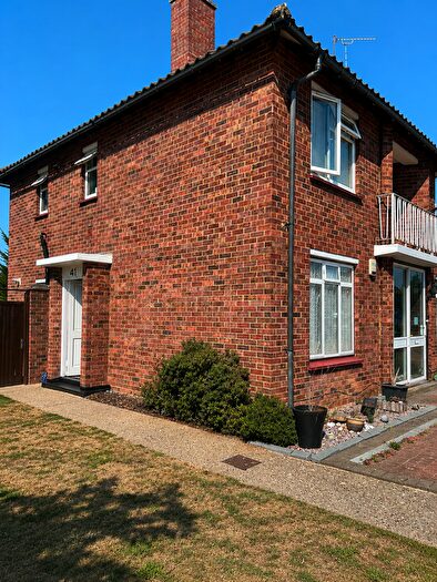 2 Bedroom Flat For Sale In Ellement Close, Pinner, HA5