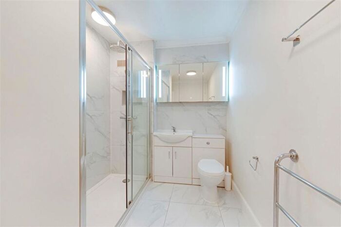 2 Bedroom Flat For Sale In Knightsbridge, South Kensington, SW7