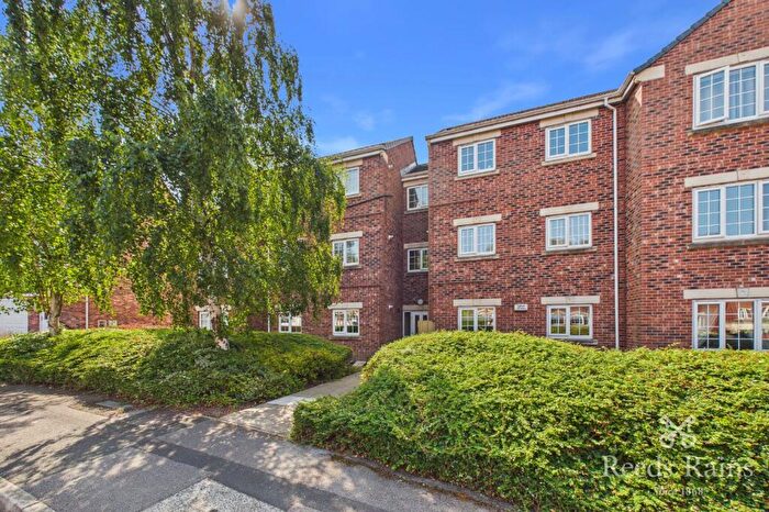 2 Bedroom Apartment For Sale In Castle Lodge Avenue, Rothwell, Leeds, West Yorkshire, LS26
