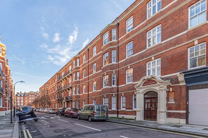 1 Bedroom Flat To Rent In Bishop Kings Road, West Kensington, W14