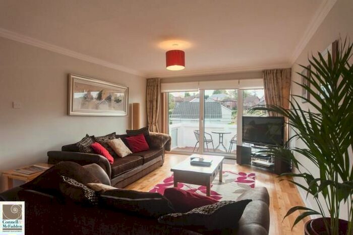3 Bedroom Flat To Rent In Avon Road, Cramond, Edinburgh, EH4