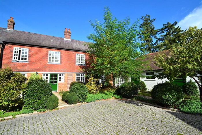 3 Bedroom Semi-Detached House To Rent In Duncton, Petworth, GU28