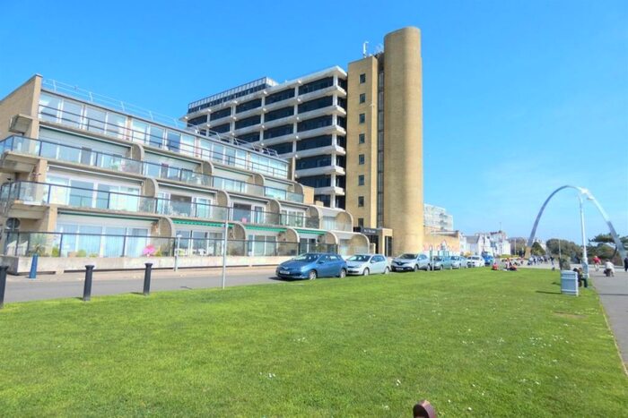 2 Bedroom Apartment To Rent In Priors Lees, - The Leas, Folkestone, CT20