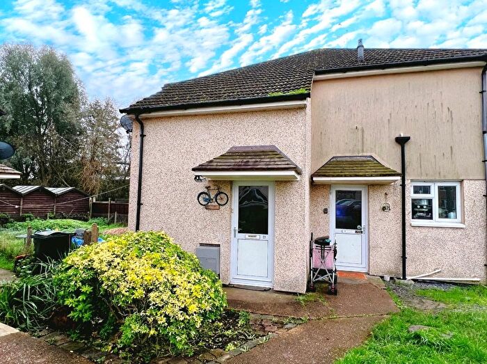 1 Bedroom Flat For Sale In Sotherton, Willesborough, Ashford, TN24