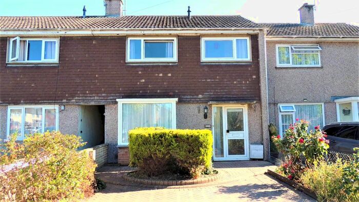 3 Bedroom Terraced House To Rent In Pakenham Road, Swindon, SN3