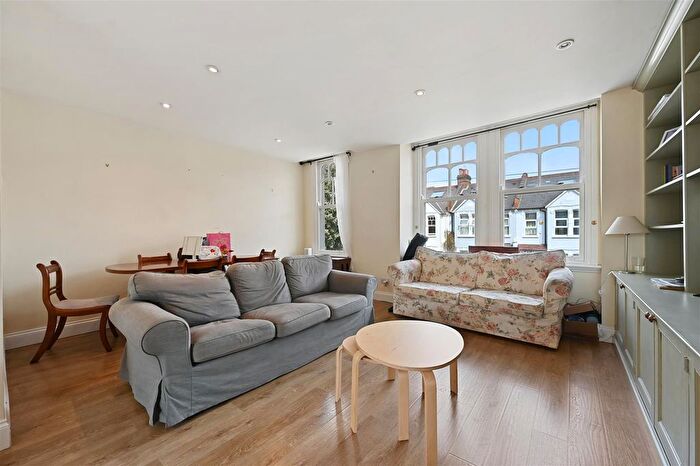 3 Bedroom Flat For Sale In Adelaide Grove, London, W12