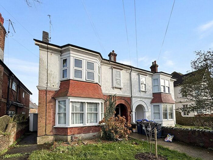 1 Bedroom Flat For Sale In Heene Road, Worthing, BN11