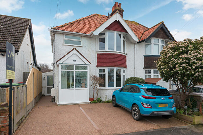 3 Bedroom House For Sale In Douglas Avenue, Whitstable, Kent, CT5