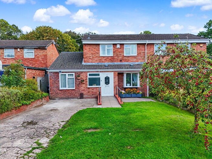 3 Bedroom Semi-detached House For Sale In Buckingham Crescent, Stirchley, Telford, Shropshire, TF3