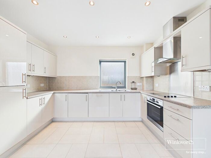 2 Bedroom Apartment For Sale In Sunningdale Gardens, Kingsbury, London, NW9