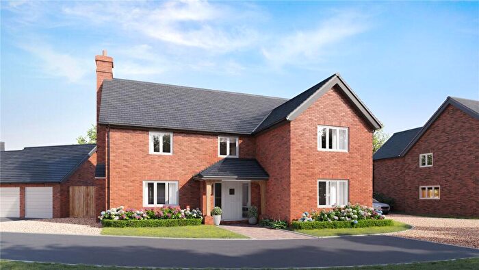 4 Bedroom Detached House For Sale In Hackford Road, Wicklewood, Norfolk, NR18