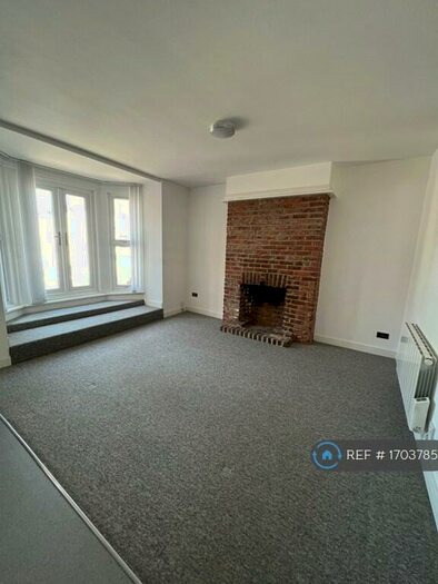 1 Bedroom Flat To Rent In London Road, Portsmouth, PO2