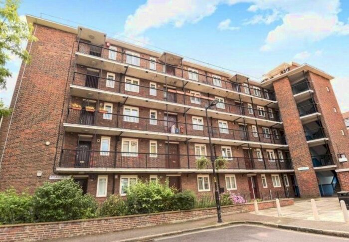1 Bedroom Flat To Rent In Lytham Street, London, SE17