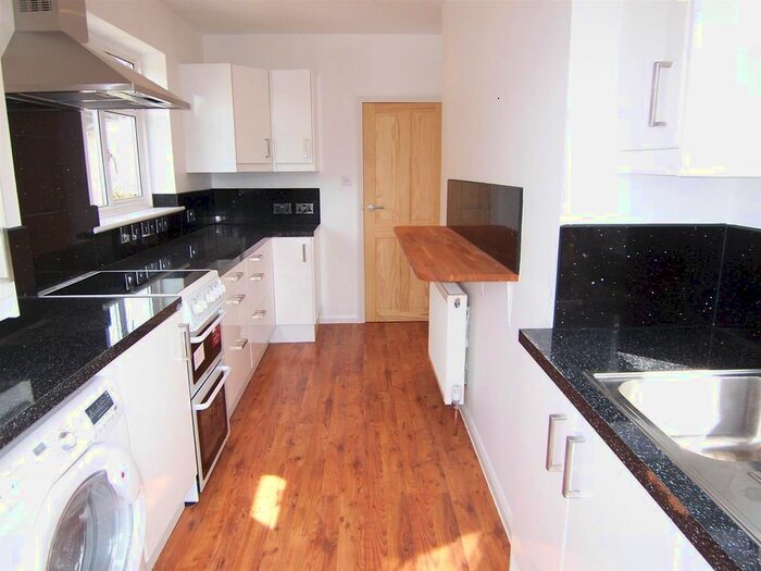 2 Bedroom Property To Rent In Lime Grove, New Malden, KT3