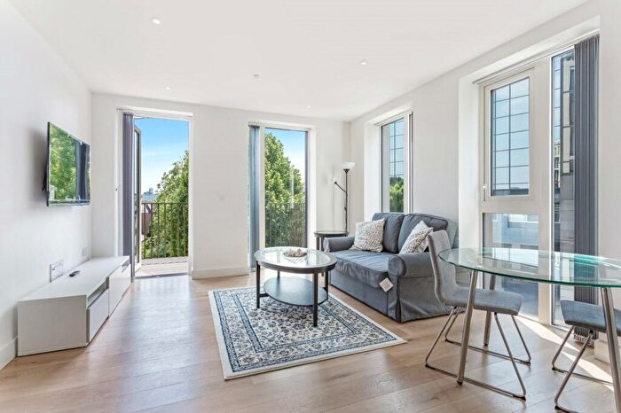 1 Bedroom Apartment To Rent In Ariel House, London Dock, Wapping, E1W