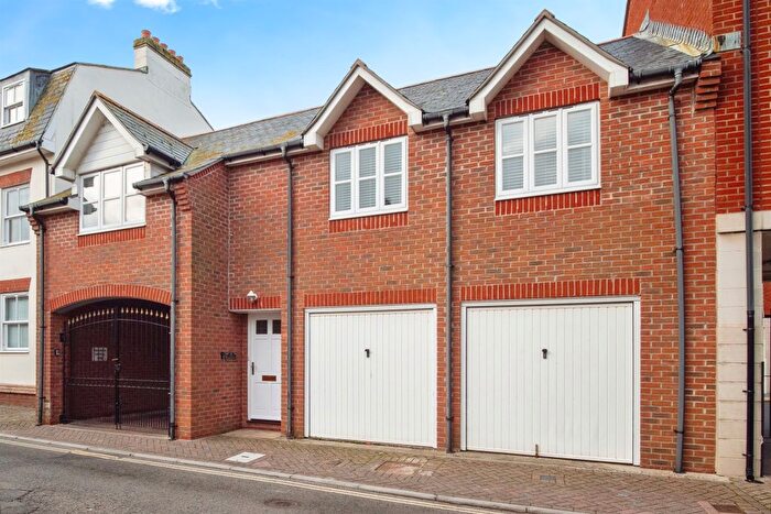 2 Bedroom Property To Rent In West Street, Weymouth, DT4