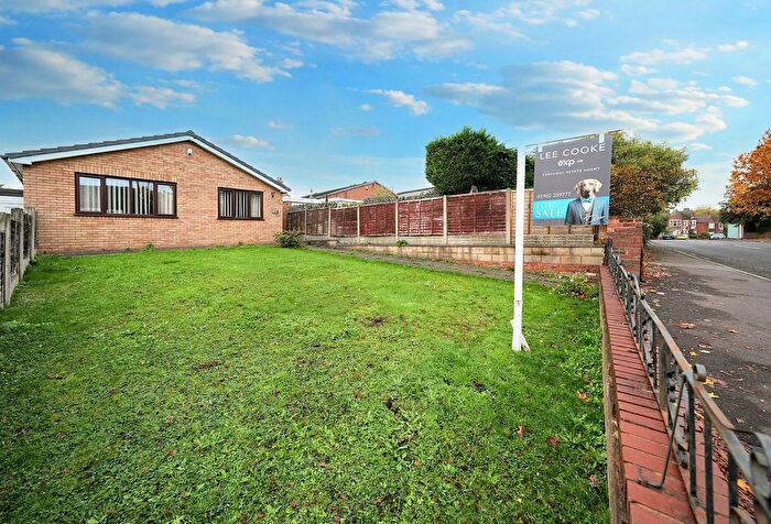 2 Bedroom Bungalow For Sale In Walsall Road, Wednesbury, WS10