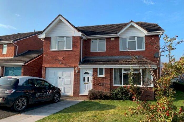 4 Bedroom Property To Rent In Baskeyfield Close, Lichfield, WS14