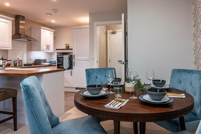 2 Bedroom Apartment To Rent In Elmwood Drive, Brighouse, West Yorkshire, HD6