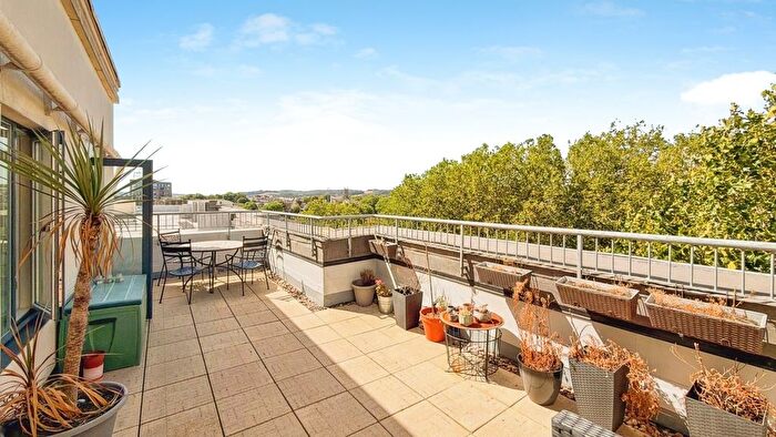 2 Bedroom Flat For Sale In Squires Court, Bedminster Parade, BS3