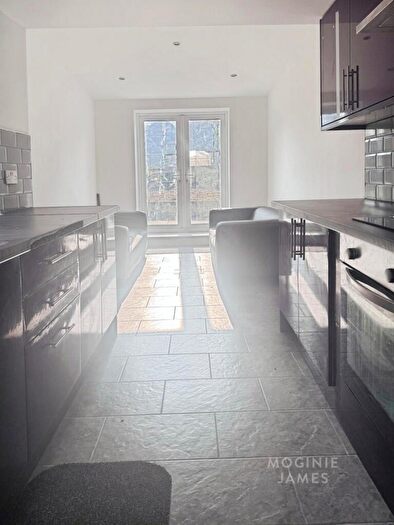 5 Bedroom End Of Terrace House For Sale In Robert Street, Cathays, Cardiff, CF24