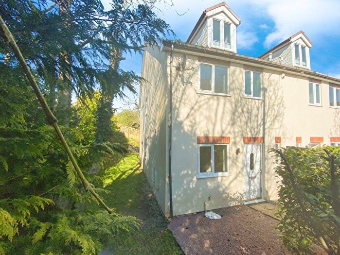 3 Bedroom House To Rent In Ger Y Bont, Bridgend, CF31