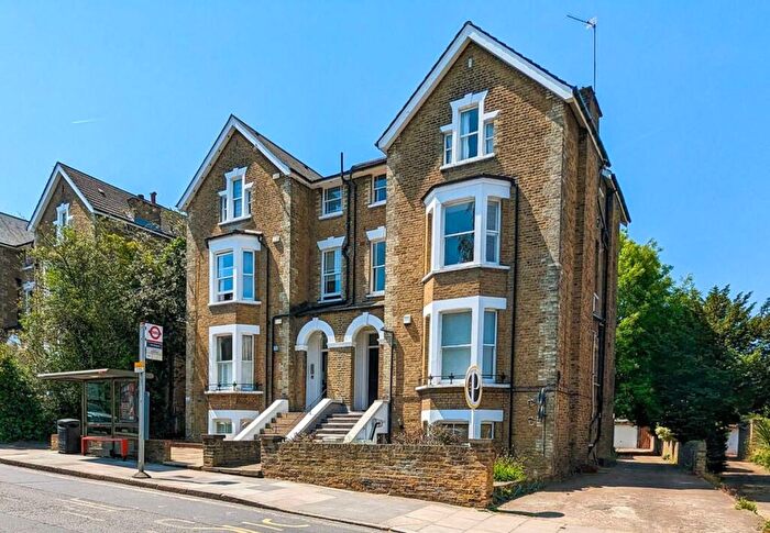 2 Bedroom Flat To Rent In Church Road, Richmond, TW10