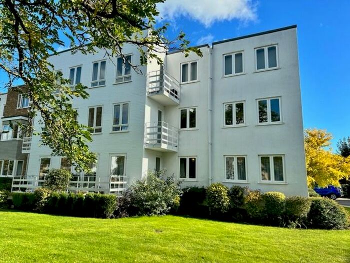 2 Bedroom Flat To Rent In Braybank, Old Mill Lane, Bray, SL6